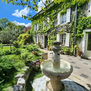 Le Rucher Des Arts Bed & Breakfast
